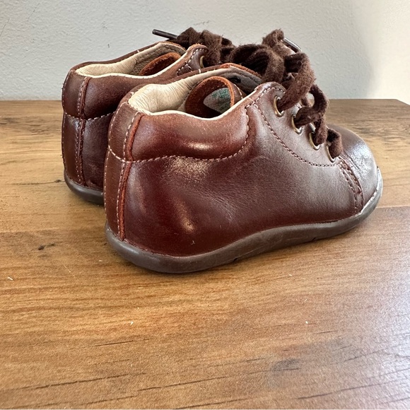 Stride Rite Brown leather boots for Everyday Comfort - Picture 2 of 7